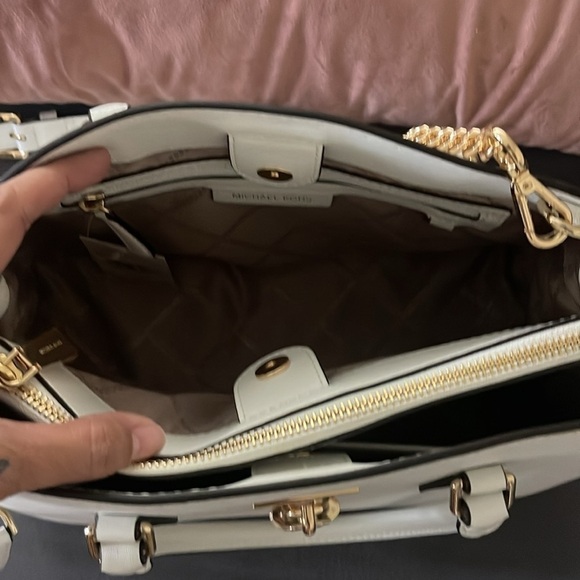 Michael Kors Bag - Picture 7 of 12